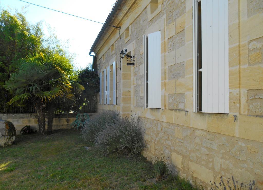 Sous Les Marronniers Bed & Breakfast Petit-Palais-et-Cornemps Exterior photo